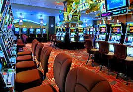 free 100 live casino and sports betting sections displayed on a Philippine player's mobile screen